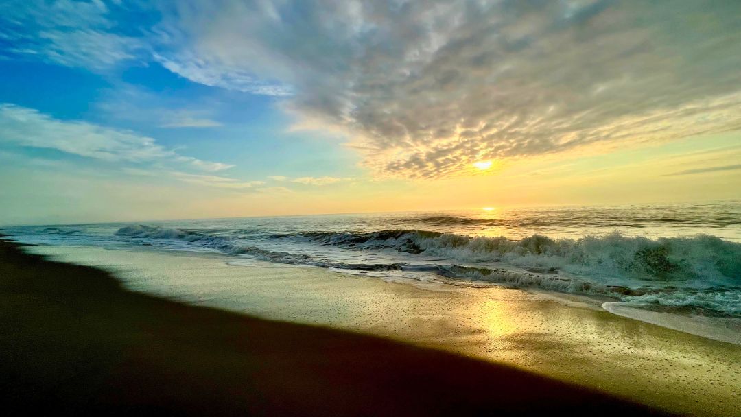 Guided Meditation: Opening to the Sea of Presence (19:53 min.)